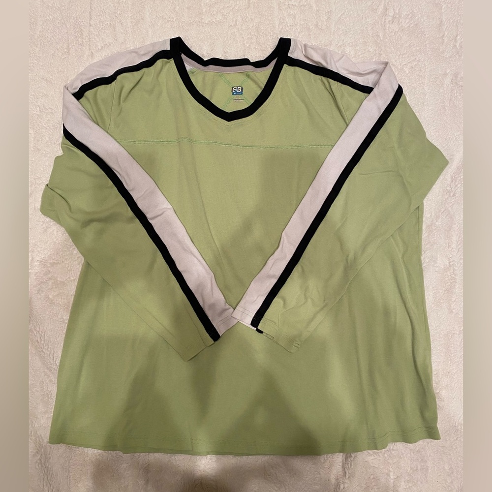 Women's Green Long Sleeve Top